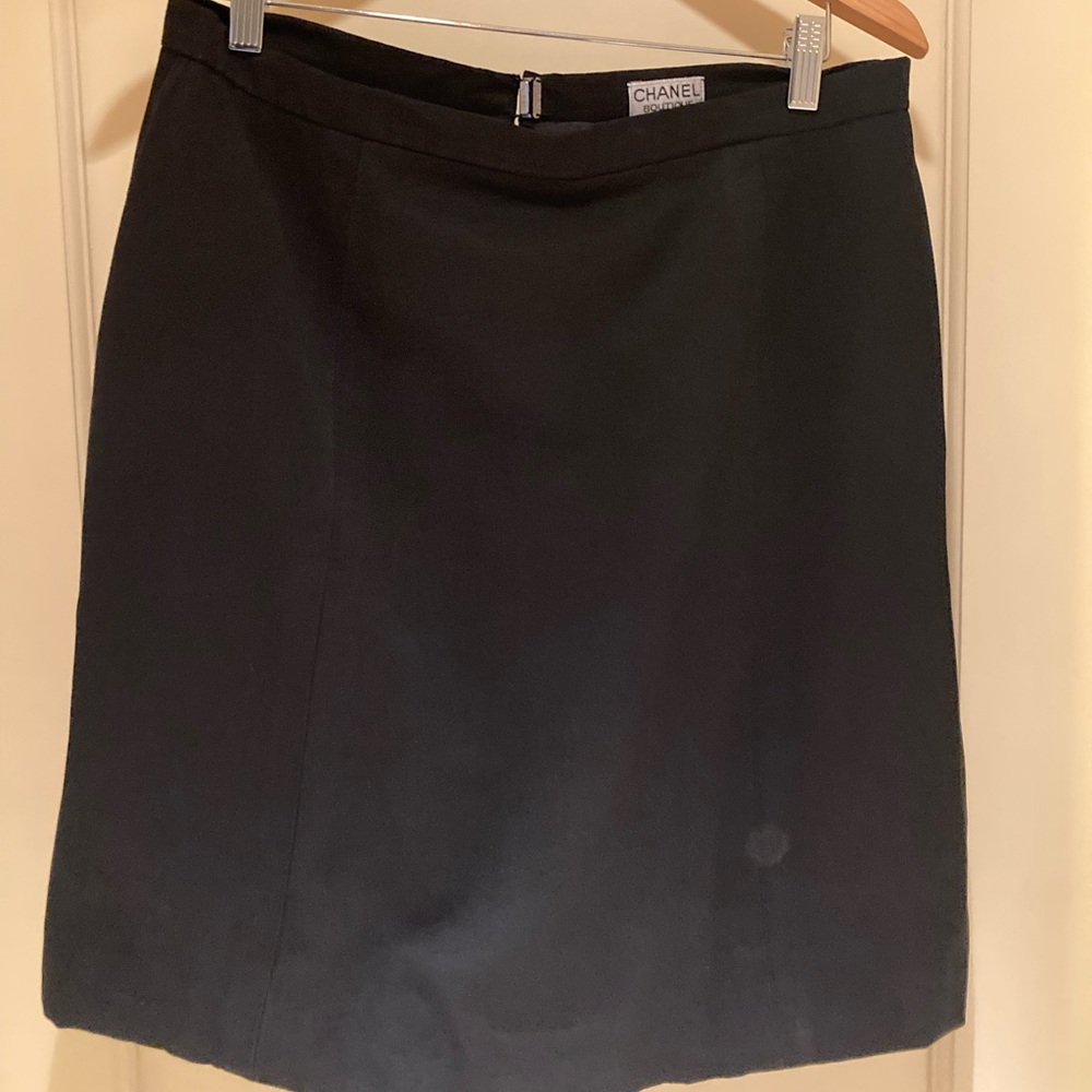 CHANEL black skirt suit, size 8, Authentic Vintage - Picture 7 of 8